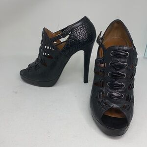 Givenchy 39 Black Leather Peep toe Platform Heel